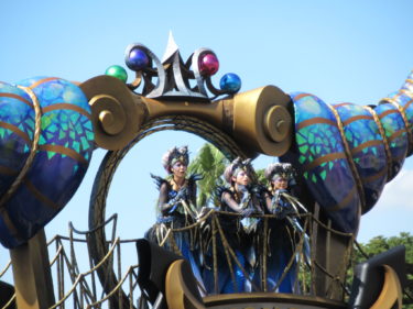 ディズニーランド、シーで、ダブル入場制限発動！！！　ハロウィン期間のディズニーは、混雑ハンパないって！！！