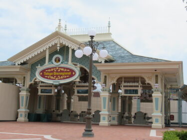 ディズニー泣いたら入園できた⁉ネット炎上の真相に迫る！当日券は本当に存在したのか?